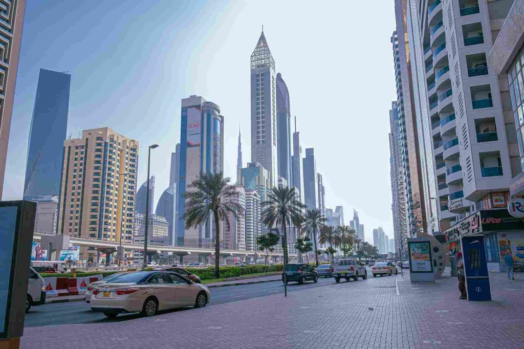 Luxury Car Rental UAE: The Perfect Blend of Business and Leisure